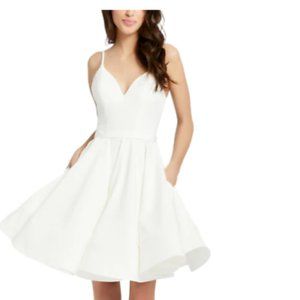 MAC DUGGAL WHITE FIT & FLARE COCKTAIL DRESS sz 6
